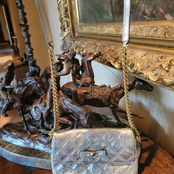 Marc Jacobs handbag in good condition. - Picture 2 of 5